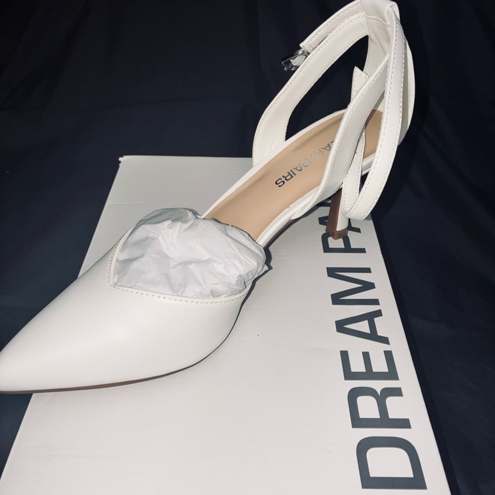 Dream Pairs Women's Elegant White Heels - Picture 3 of 8